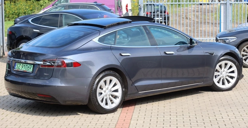 Tesla Model S cena 168510 przebieg: 151000, rok produkcji 2018 z Tuchola małe 781